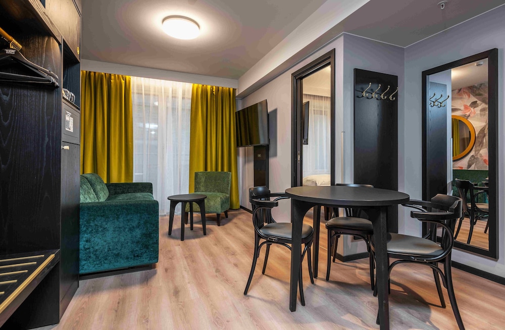 Superior Room, Non Smoking - Photo 2
