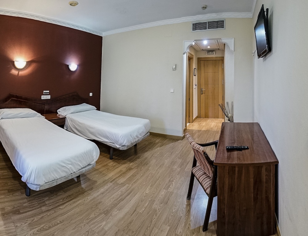 Triple Room photo 2