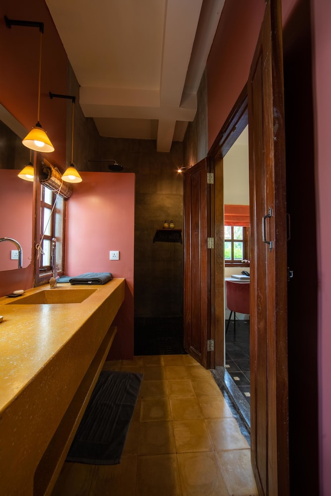 Deluxe Terrace Twin with Bathtub (Resort) - Photo 23