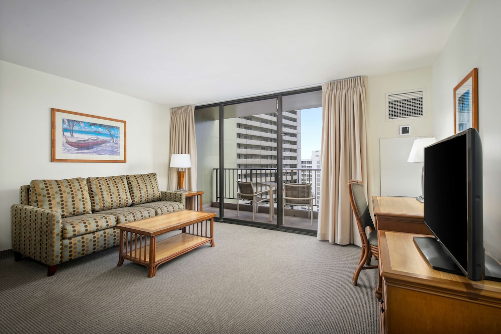 Room, 1 Bedroom, Partial Ocean View - Photo 7
