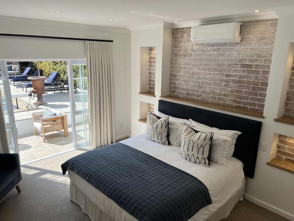 Executive Room, Non Smoking, Pool View