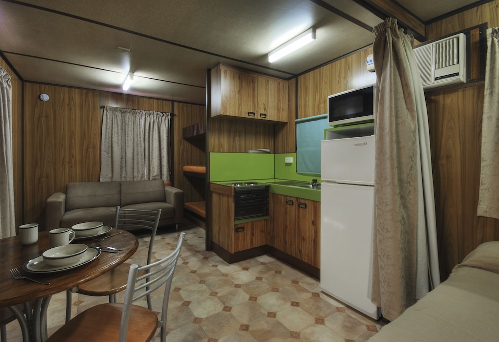 Standard Studio, Non Smoking, Kitchen (POOL STUDIO DEAL) photo 2