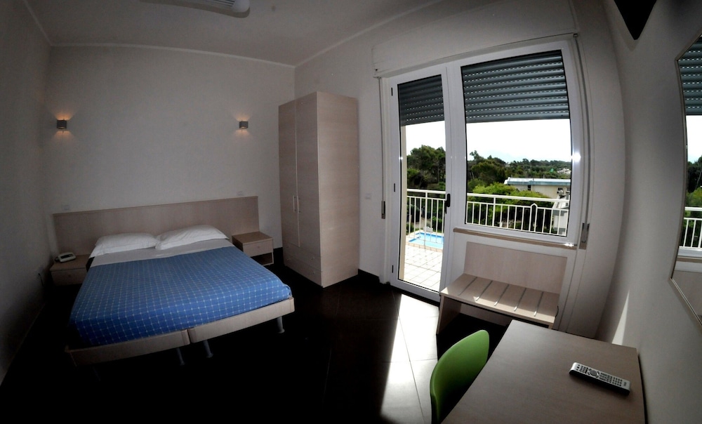 Comfort Double Room, Balcony, Oceanfront photo 3