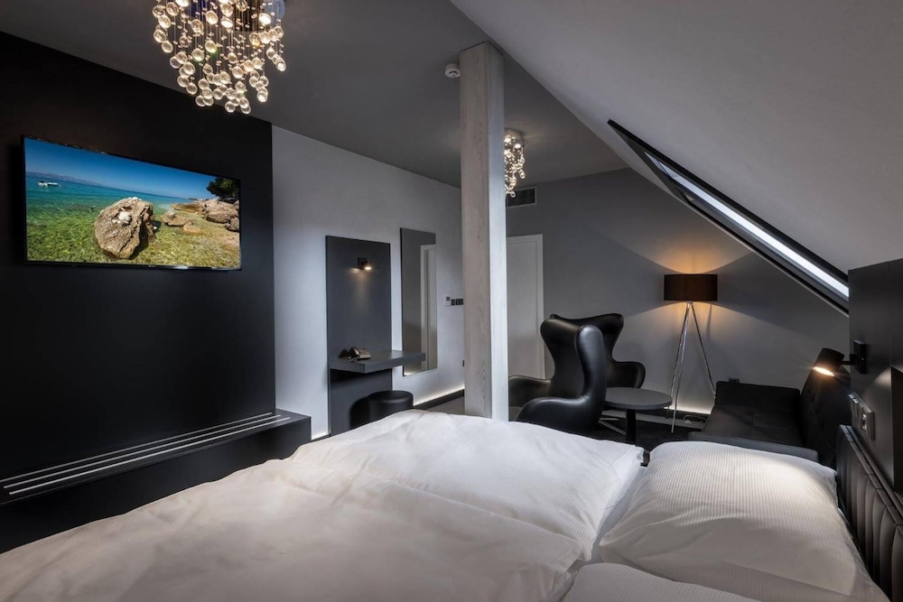 Luxury Double Room, 1 Bedroom photo 2