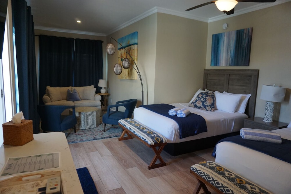 Family Room, 2 Double Beds, Non Smoking, Ocean View