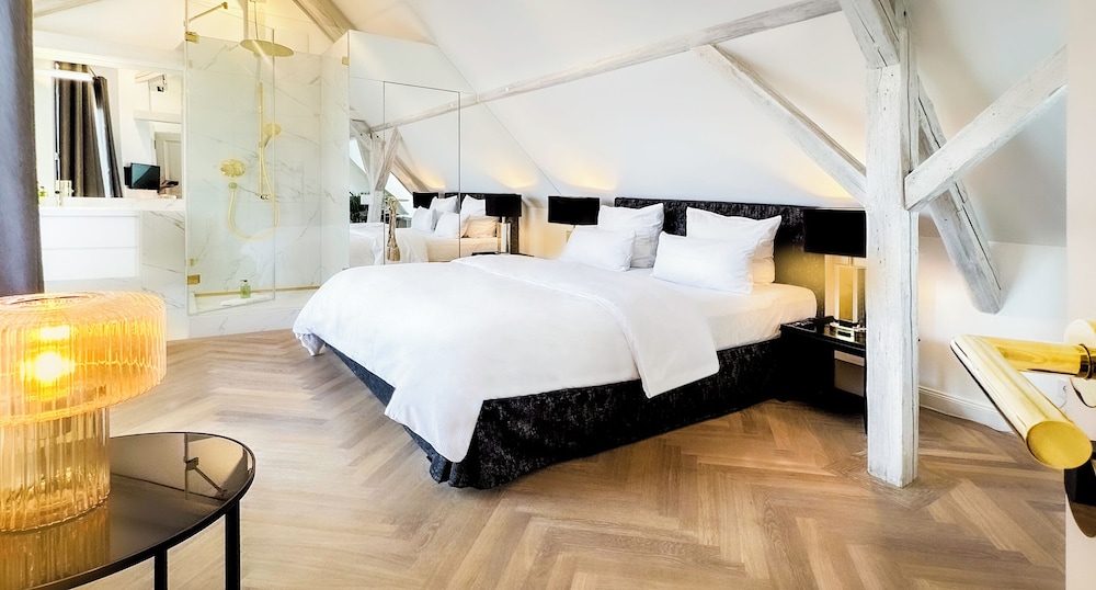 Studio Suite - Photo 4