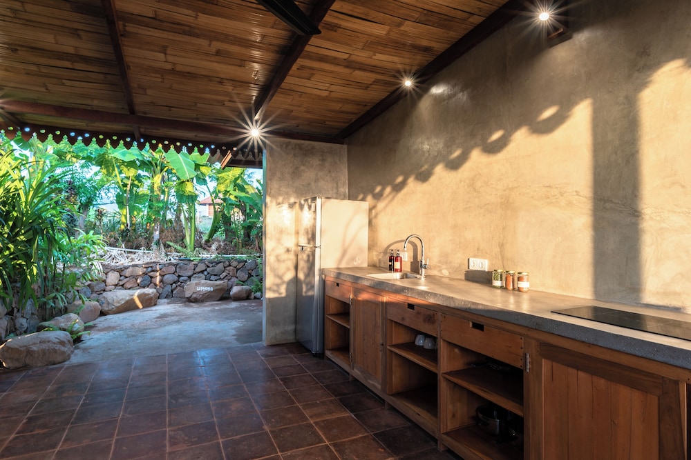 Kesambi Villa photo 2