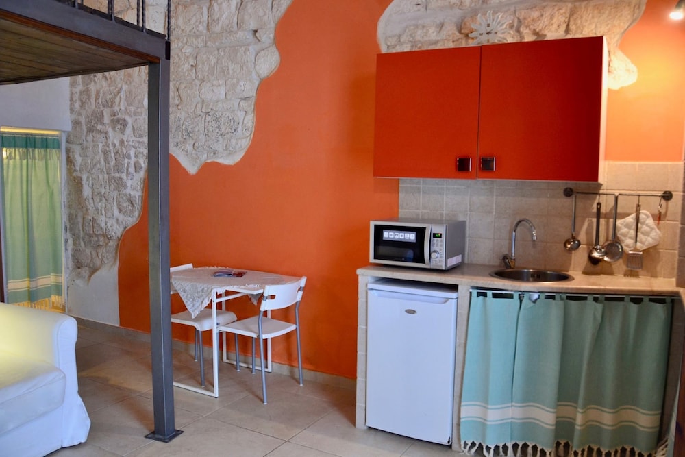 Duplex, 1 Bedroom photo 2