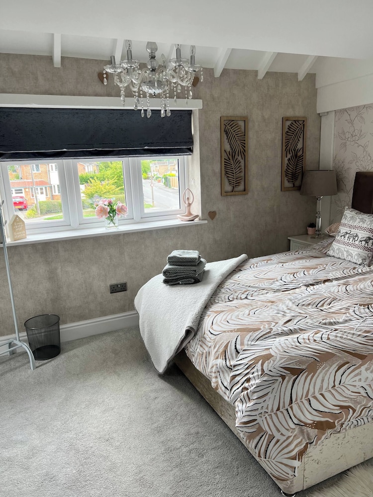 Staysolihull, Large Spacious Corner House,, 사진 15