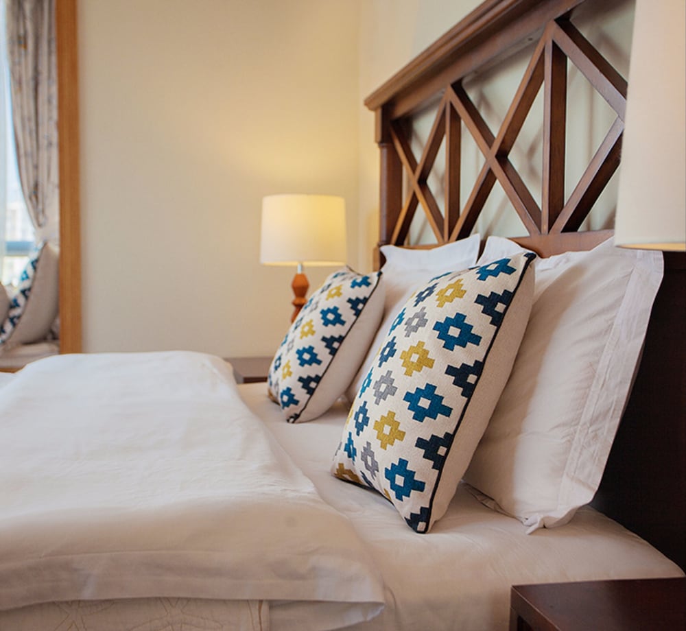 Queen Room with Mountain View photo 3
