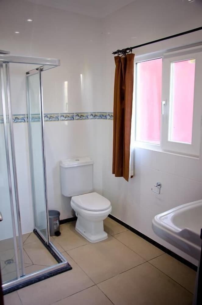 Classic Studio, 1 Double Bed, Sea View, Mountainside photo 3