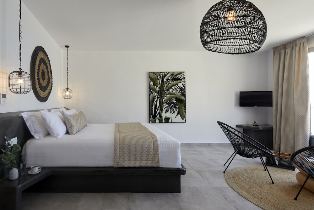 Two Bedroom Villa with Indoor Private Cave Pool