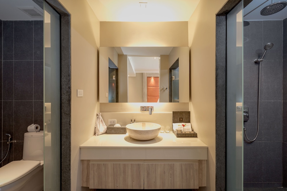 Sea View Honeymoon Suites - Photo 13