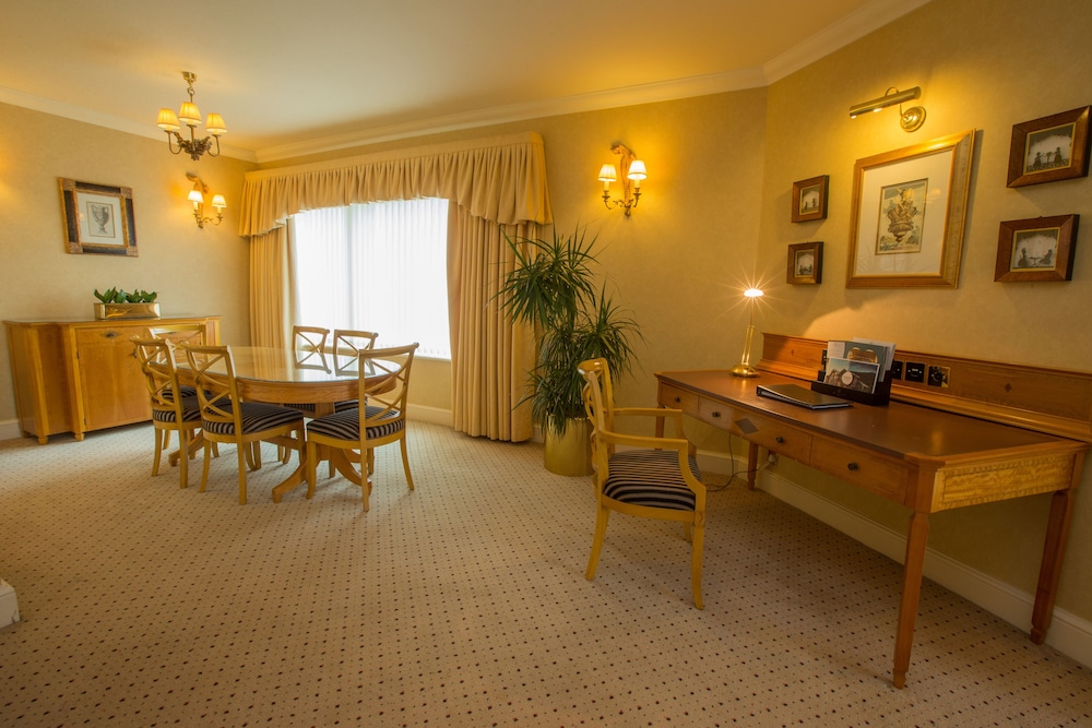 Signature Suite