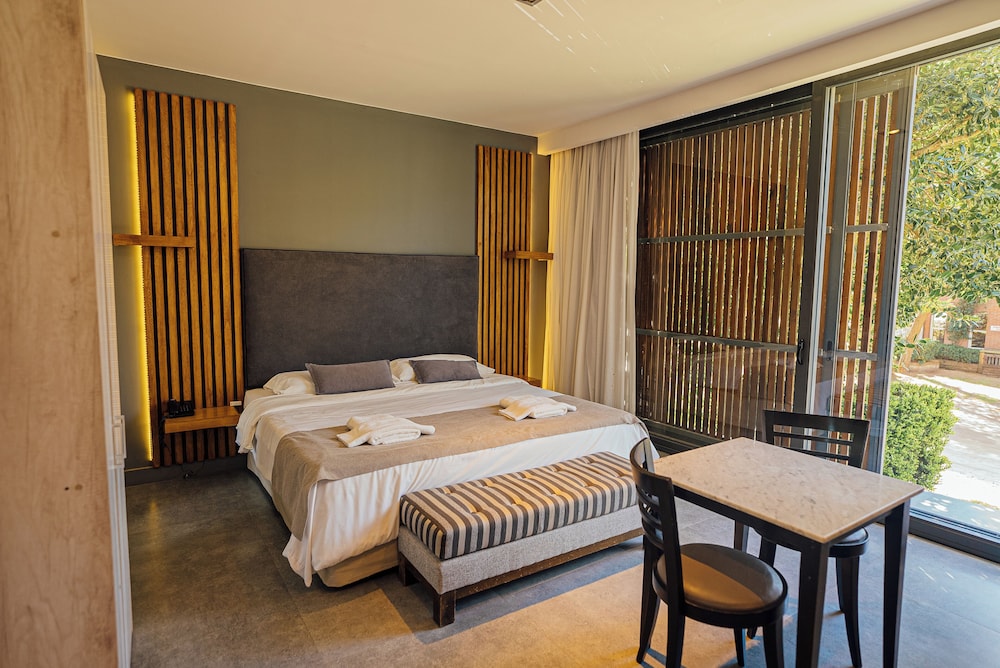 Executive Double Room, 1 King Bed, Ground Floor photo 3