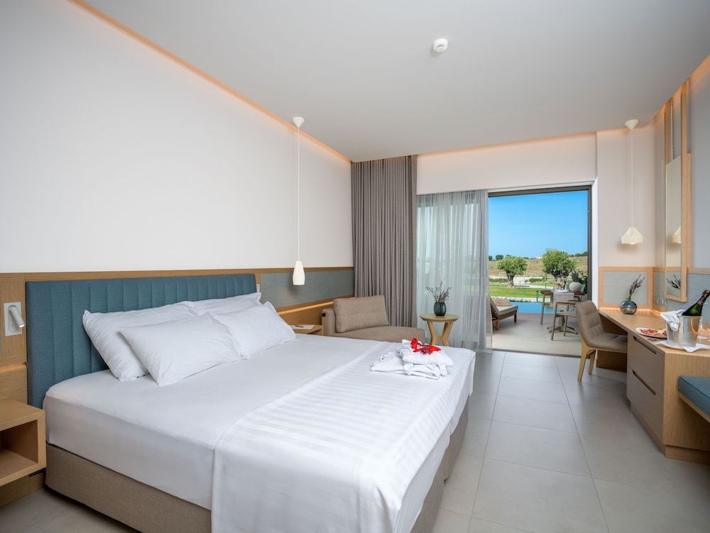 Deluxe Room Lateral Sea View Private Pool