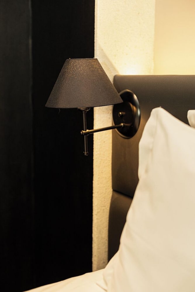 Superior Room thumbnail 6