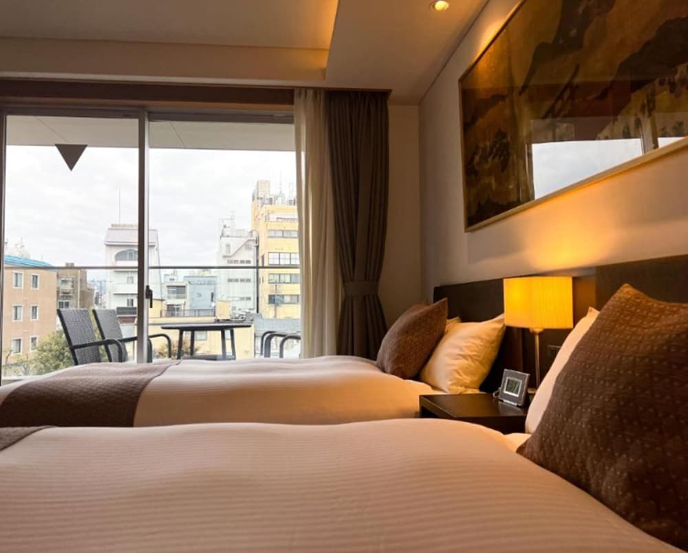 Premium Twin Room - Photo 17