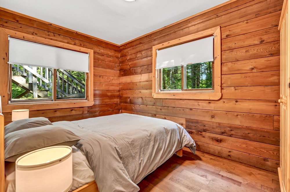 Log House photo 1