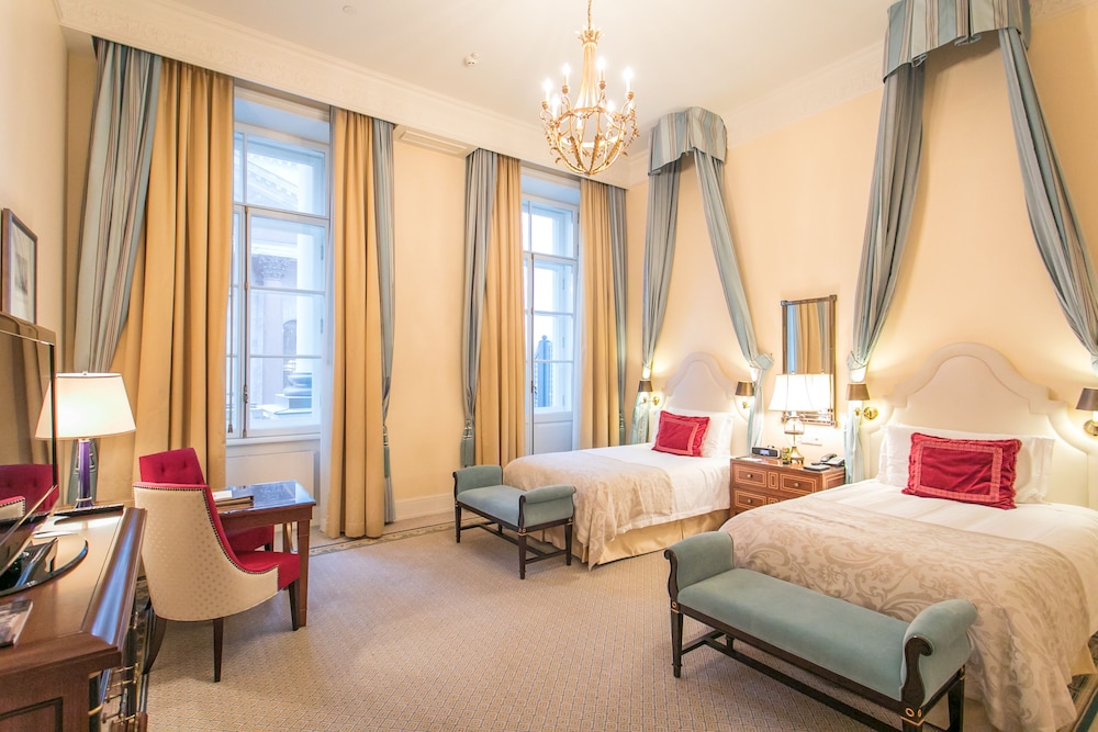 Four Seasons Room Twin a View