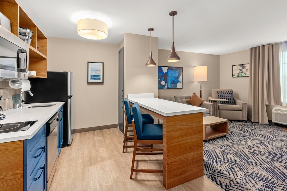 Suite, 1 Bedroom, Accessible (Communications) - Photo 1