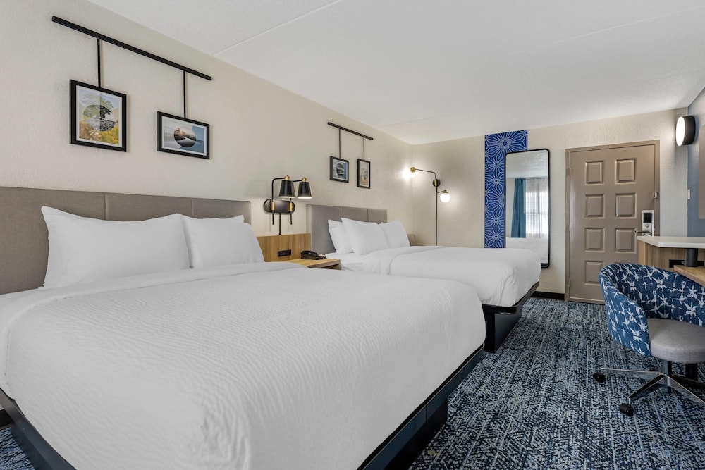 Room, 2 Queen Beds, Non Smoking (Efficiency)