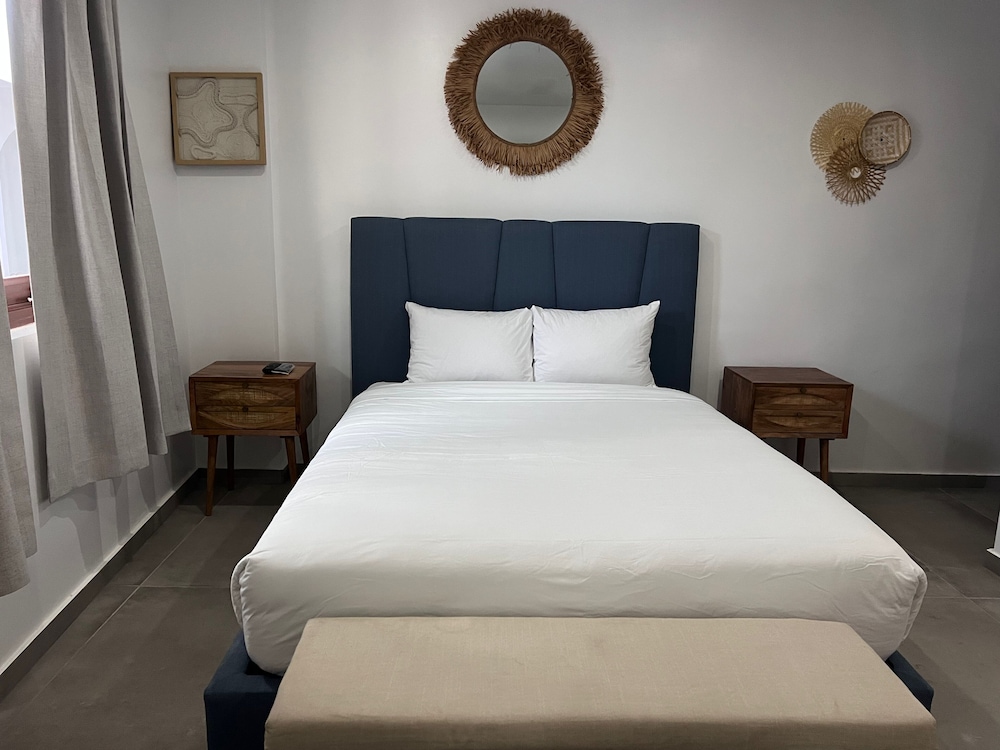 Deluxe Room, 1 Queen Bed