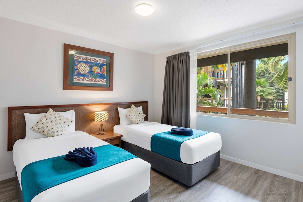 Room, 2 Bedrooms