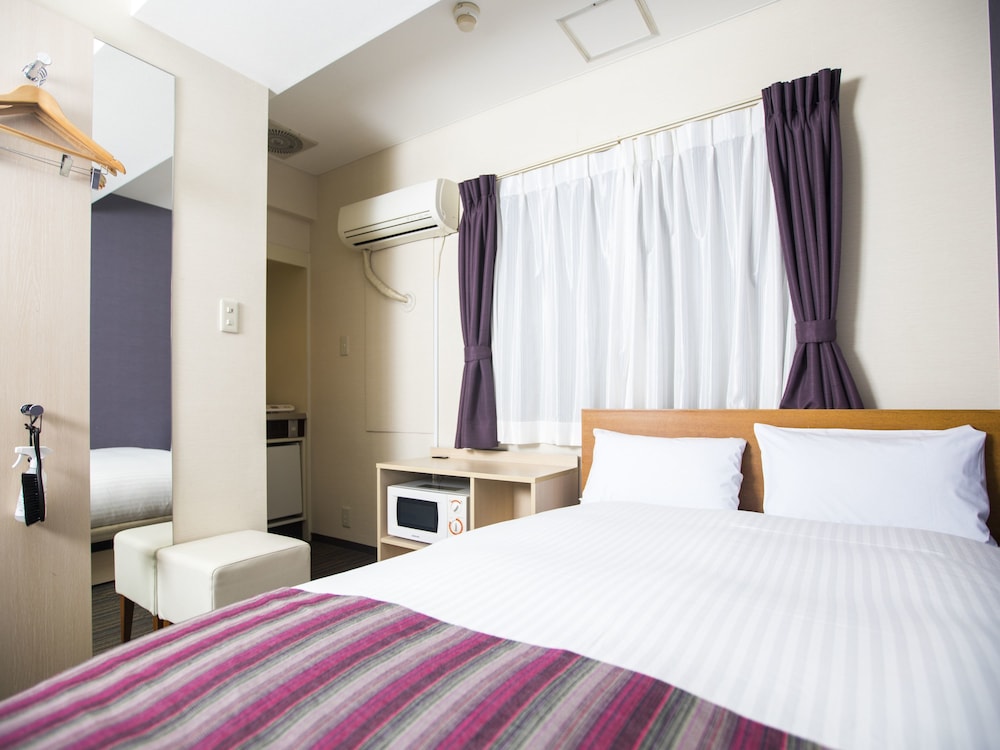 Room, 1 Large Twin Bed, Smoking (Cleaning is Optional with Additional Cost) photo 3