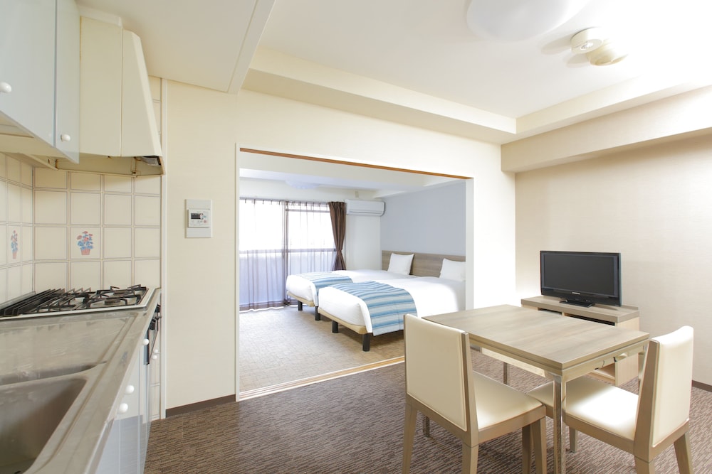Apartment, Superior Twin, 1 Bedroom, Smoking, 38sqm (No Housekeeping)t) - Photo 2