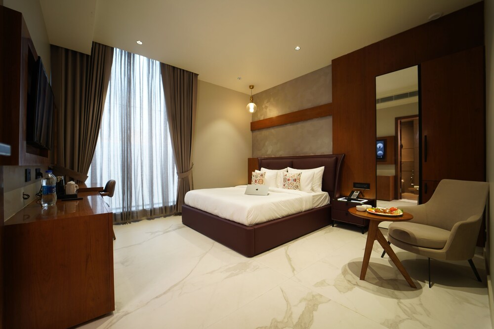 Executive Room, City View