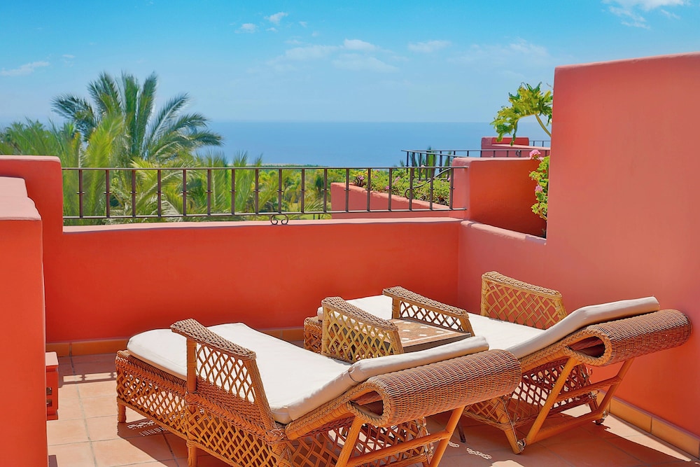Suite, 1 Bedroom, Ocean View (Balcony)