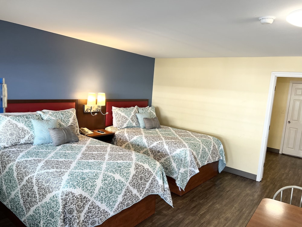 3 Double Beds photo 3
