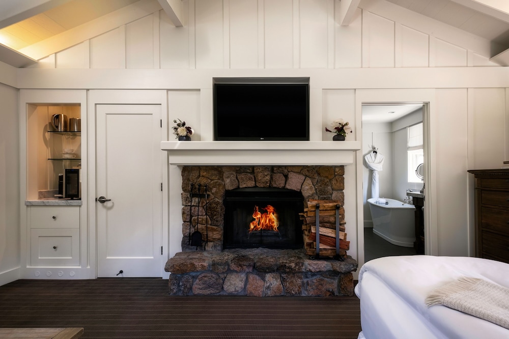 Cottage Room photo 2