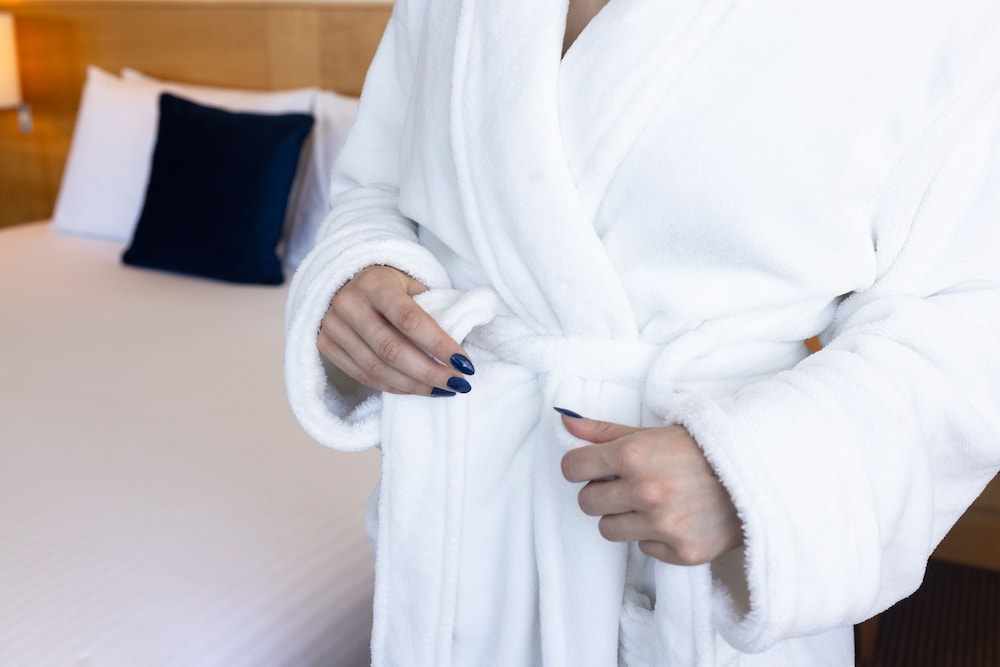 Superior Suite River View, 1 King Bed thumbnail 5