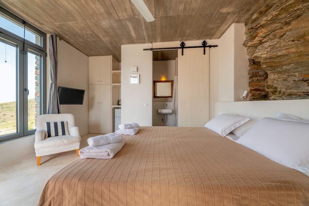 Signature Double or Twin Room, Sea View photo 3