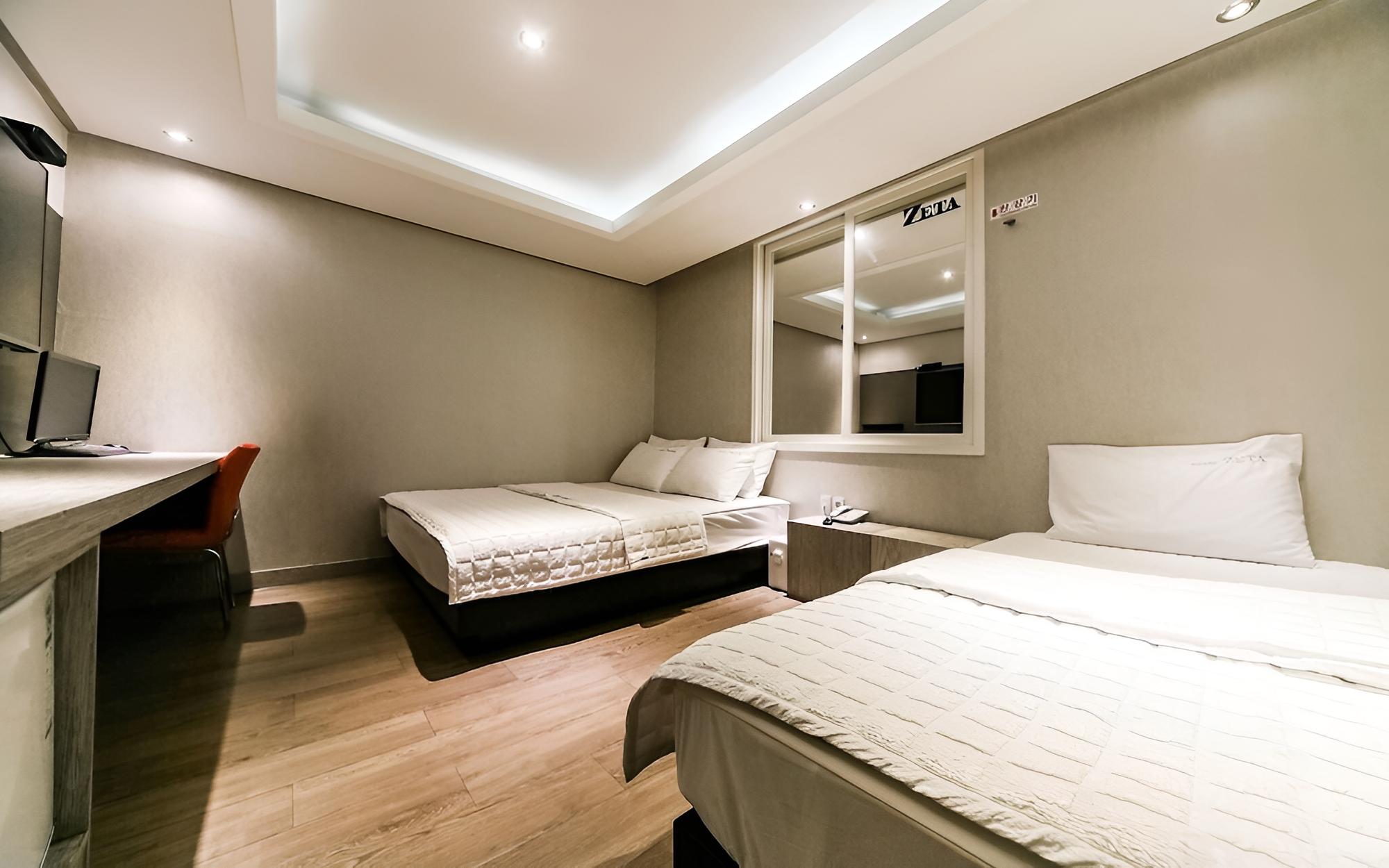 Room (Twin (2 person)) - Photo 4