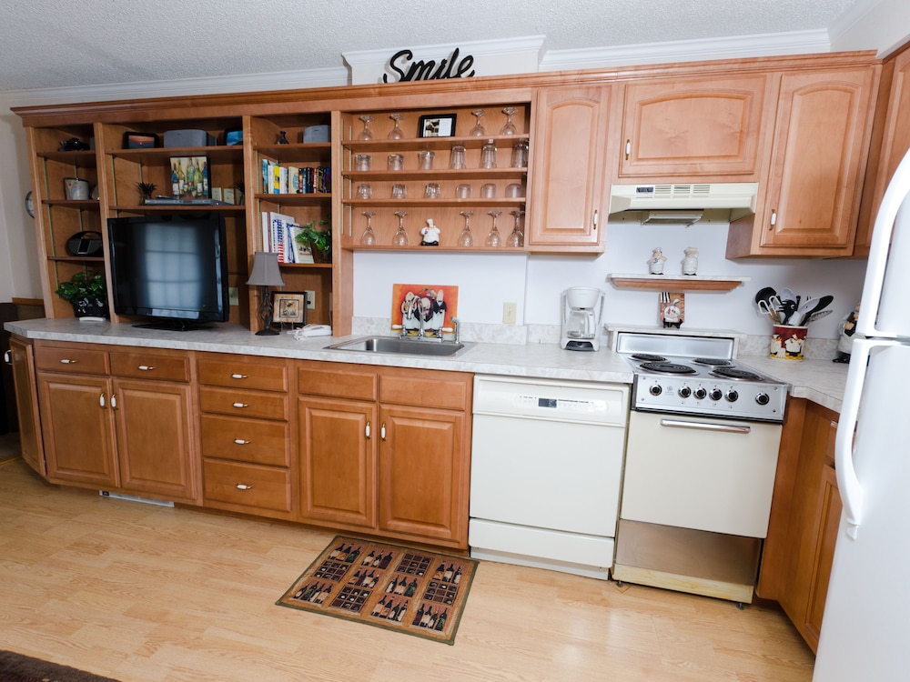 Classic Condo photo 2