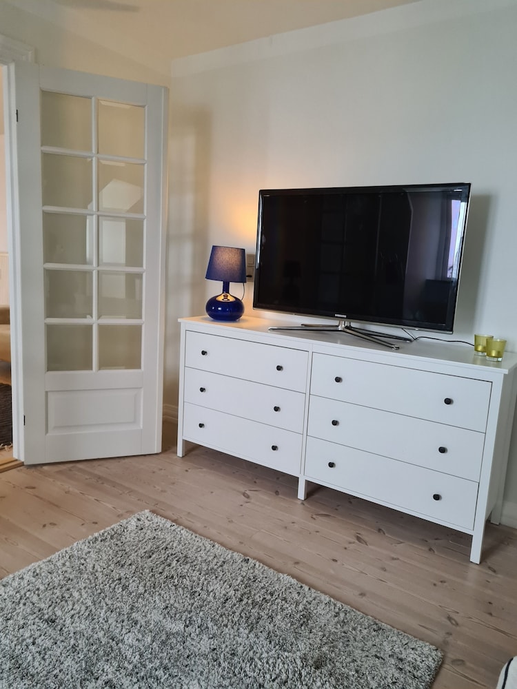 Exclusive Apartment, 2 Bedrooms, City View photo 2
