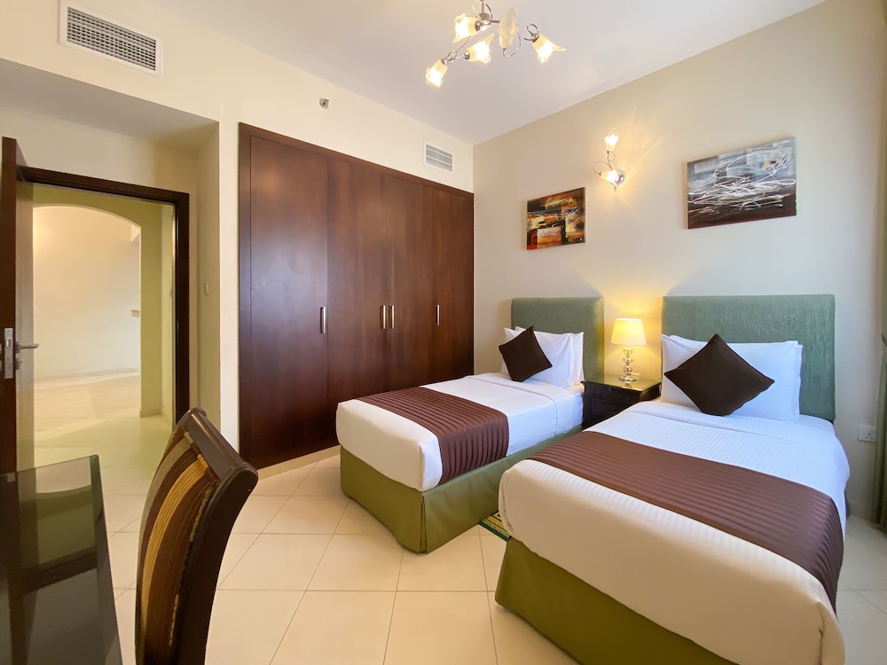 Superior One Bedroom Apartment - Twin Bed photo 3