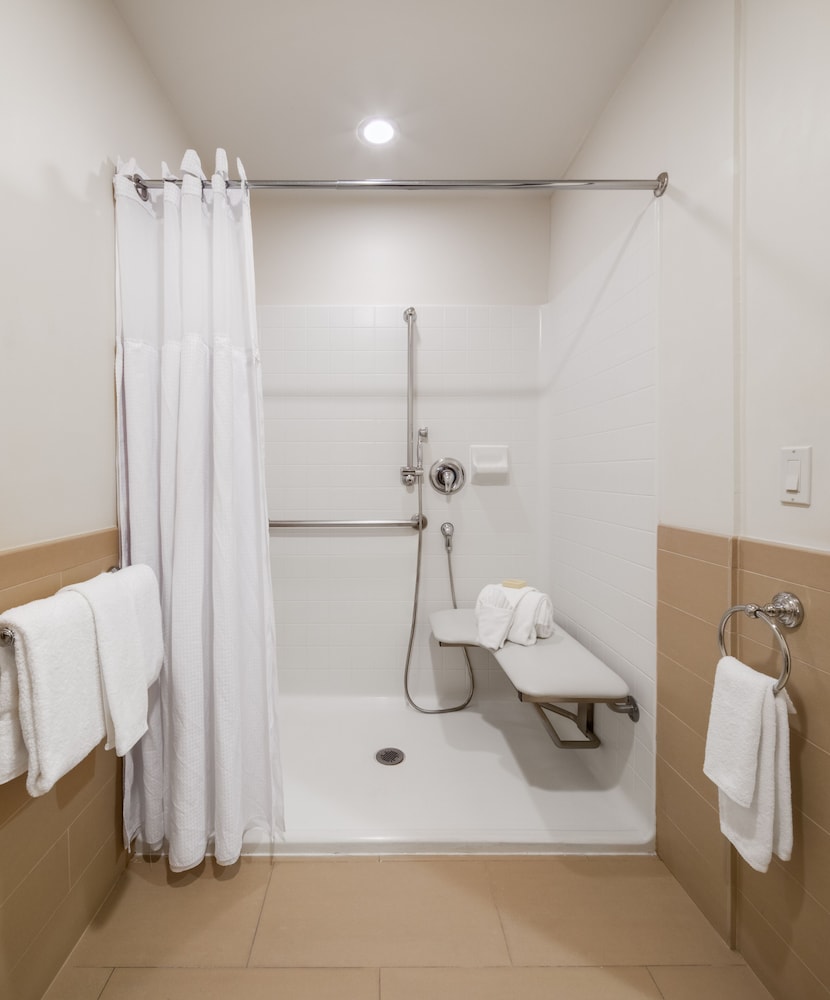 Studio Suite, 1 King Bed, Accessible - Photo 6