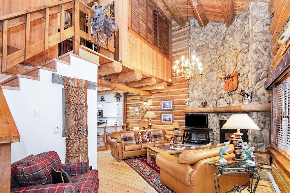 Townhome, 2 Bedrooms