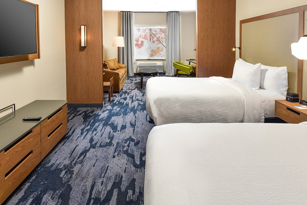 Suite, Multiple Beds