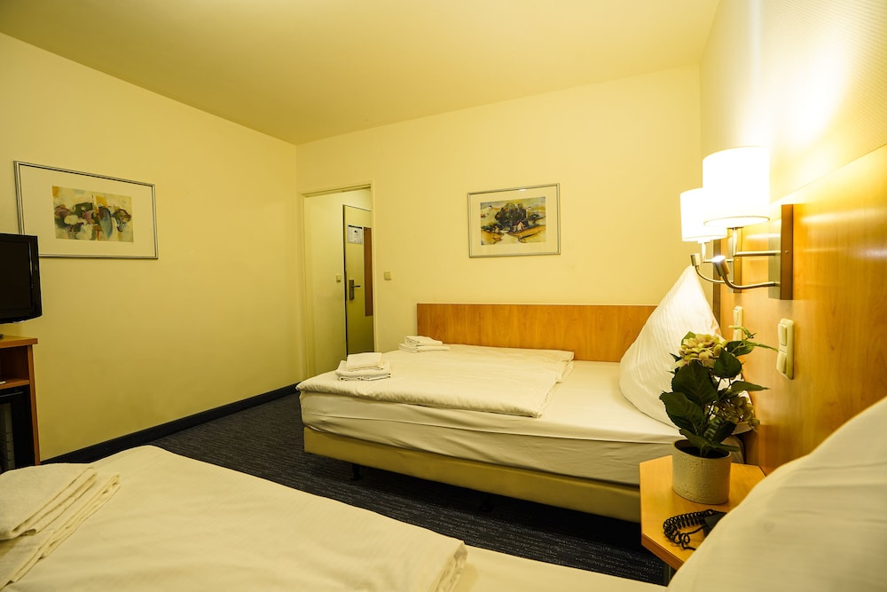 Standard Triple Room - Photo 3