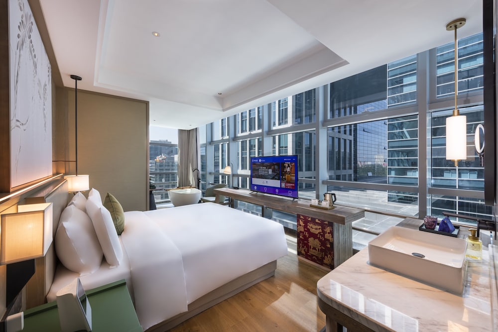 Deluxe Double Room, Non Smoking (Mainland Chinese Citizen Only)