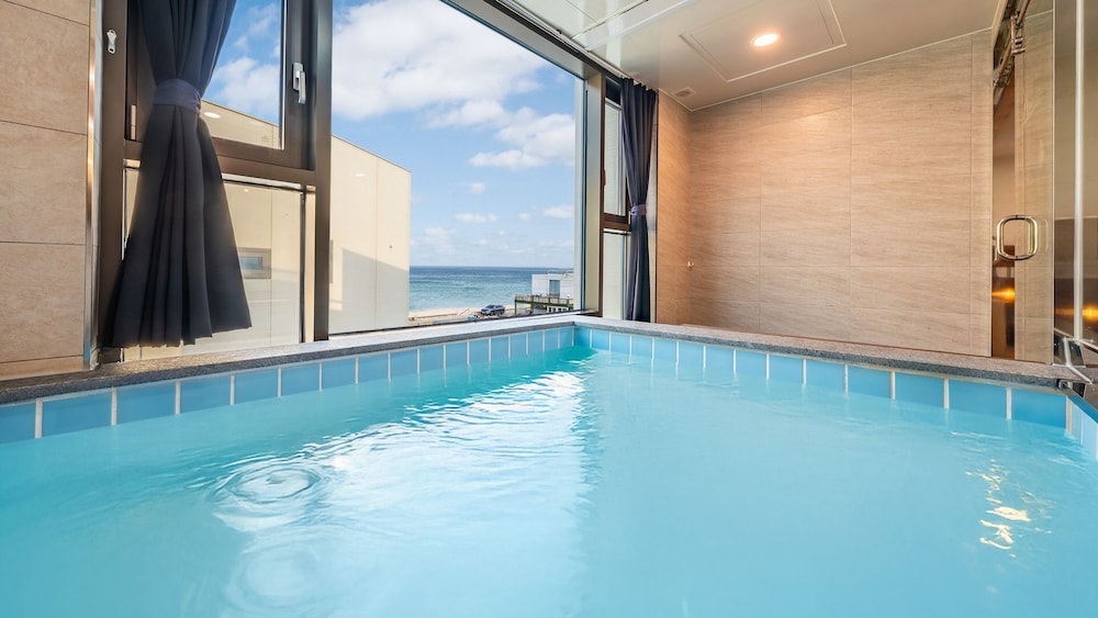 Basic Room, 1 Bedroom (B 302 (Jacuzzi, No view, Jacuzzi))