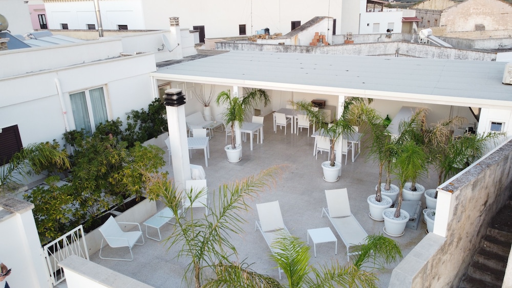 Comfort Triple Room, Terrace, City View photo 3
