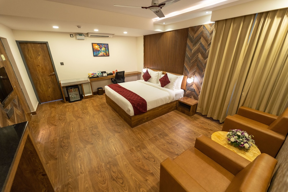 Executive Room - Photo 3