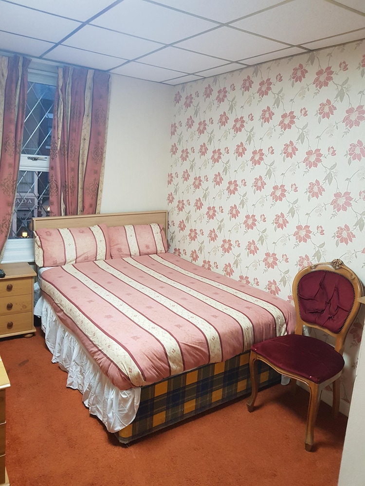 Double Room, Ensuite - Photo 5