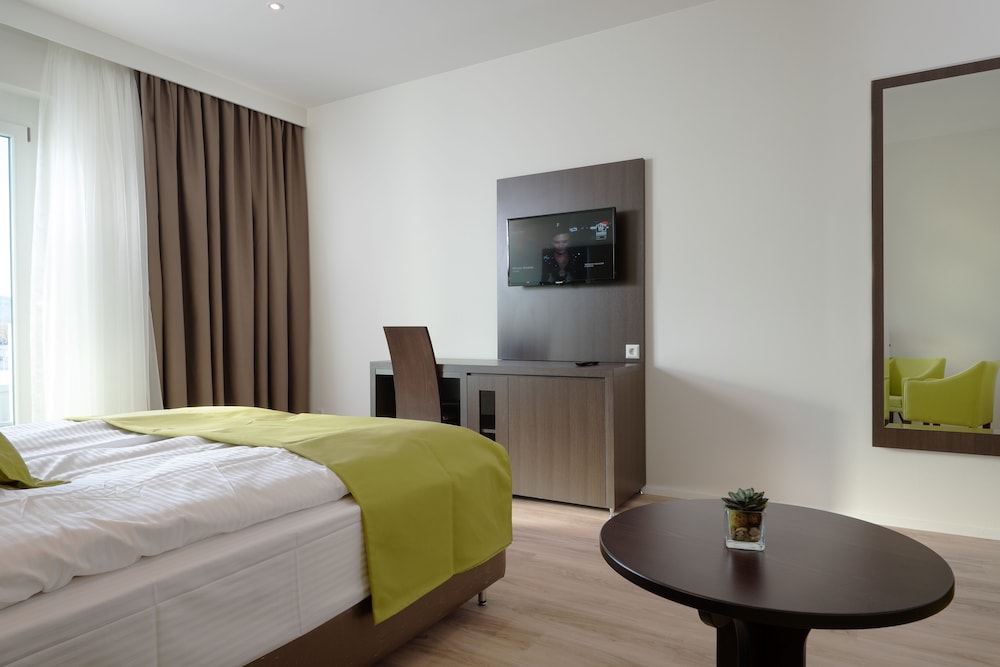Executive Single Room, Balcony
